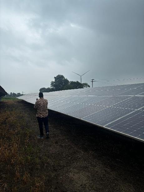 Ground-mounted solar array at Nimbod, Mandsaur